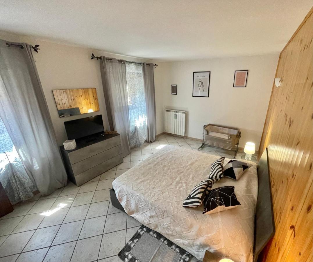 La Torre Apartment Arnad Екстериор снимка